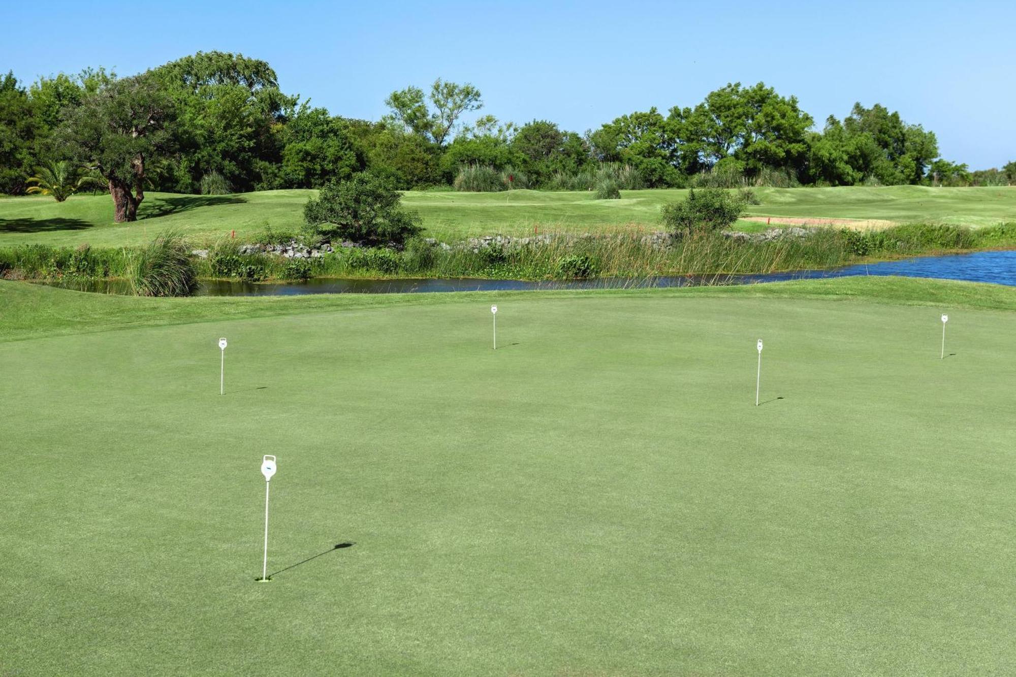 Sheraton Colonia Golf&Spa Resort Colonia del Sacramento Zewnętrze zdjęcie The 18th green at the 2007 PGA Championship