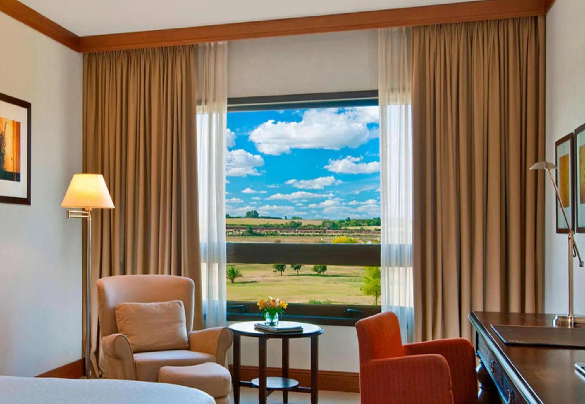 Sheraton Colonia Golf&Spa Resort Colonia del Sacramento Zewnętrze zdjęcie A room at the hotel