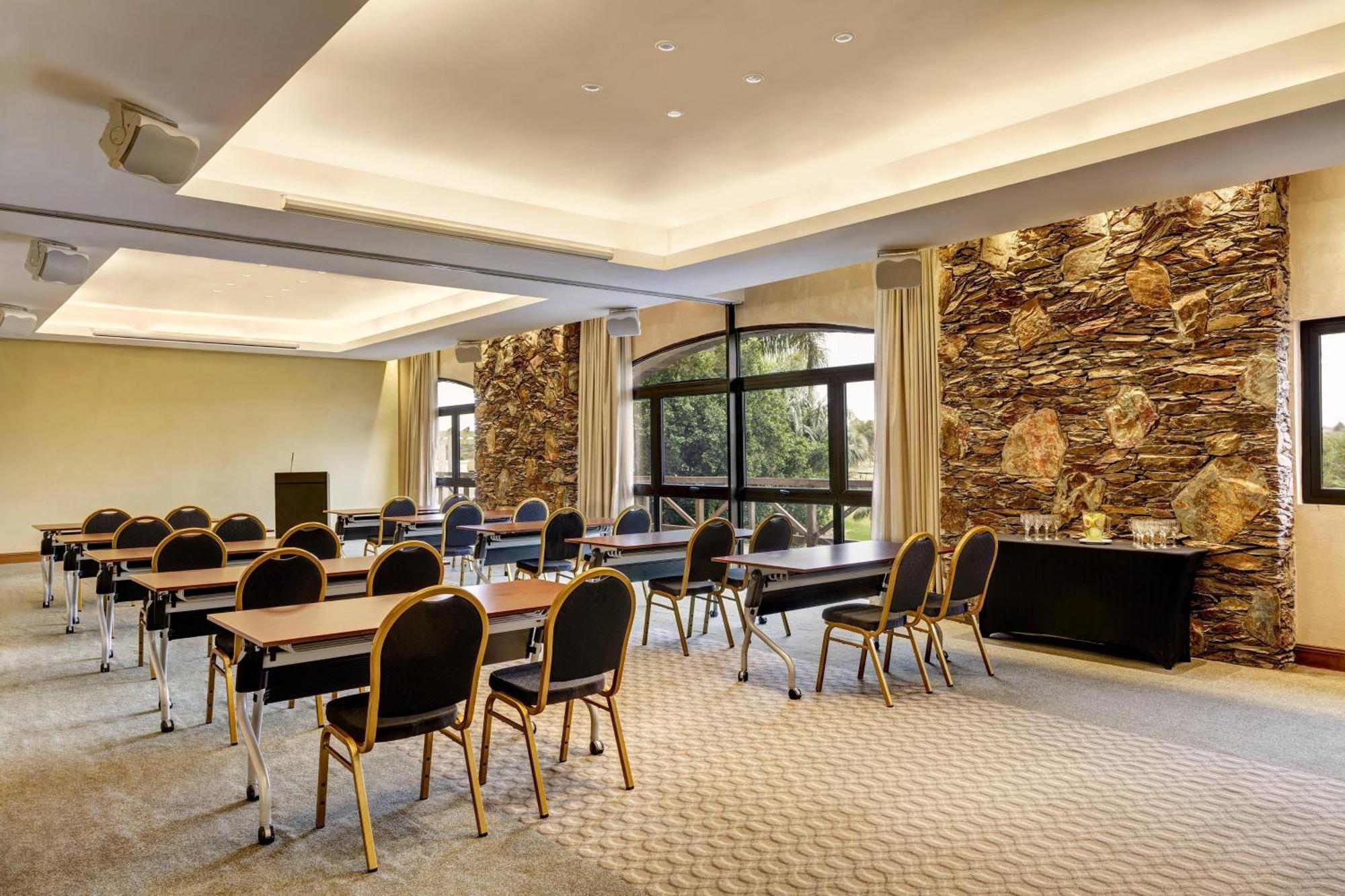 Sheraton Colonia Golf&Spa Resort Colonia del Sacramento Zewnętrze zdjęcie Meeting room