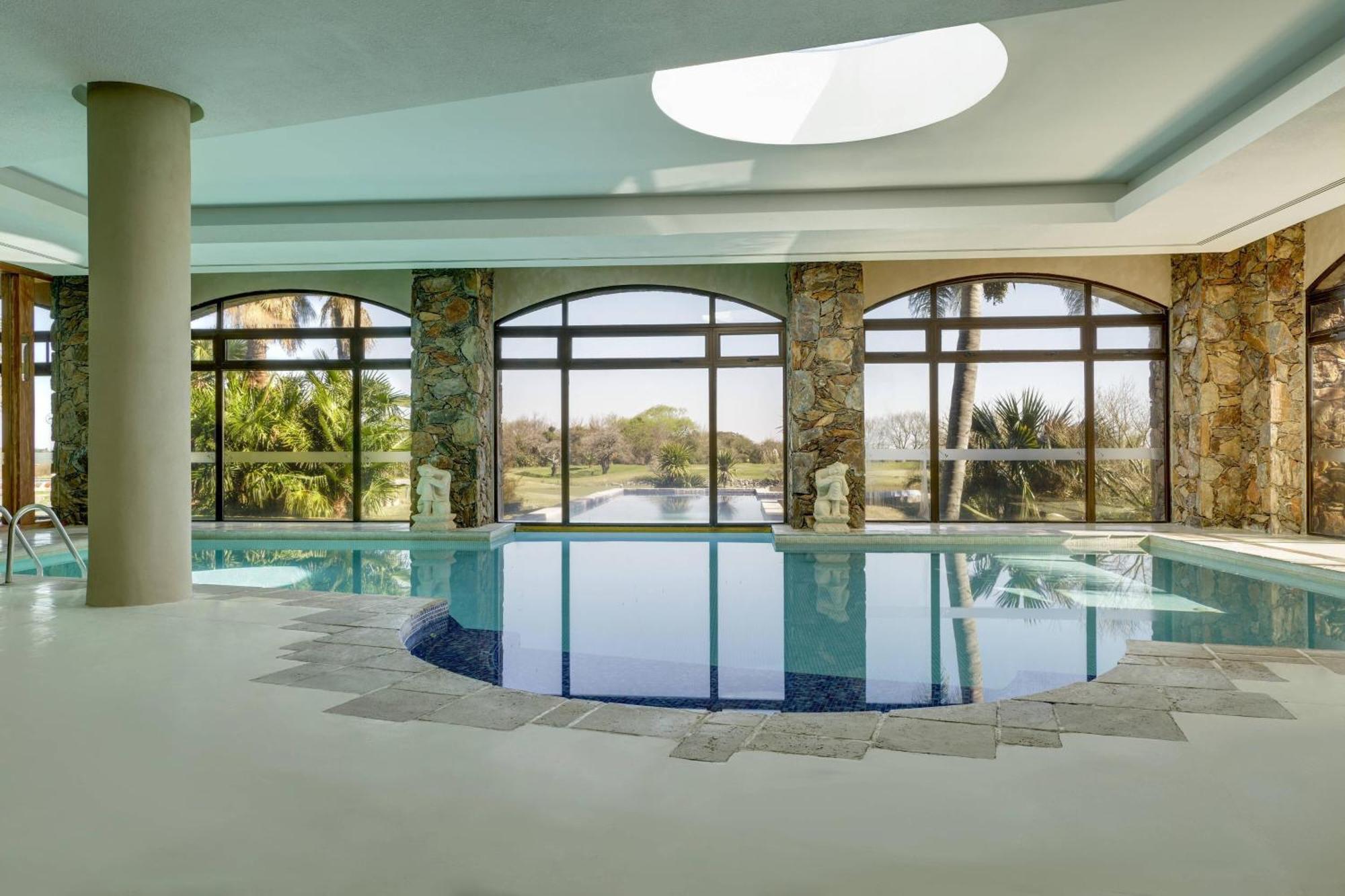Sheraton Colonia Golf&Spa Resort Colonia del Sacramento Zewnętrze zdjęcie The swimming pool at the hotel