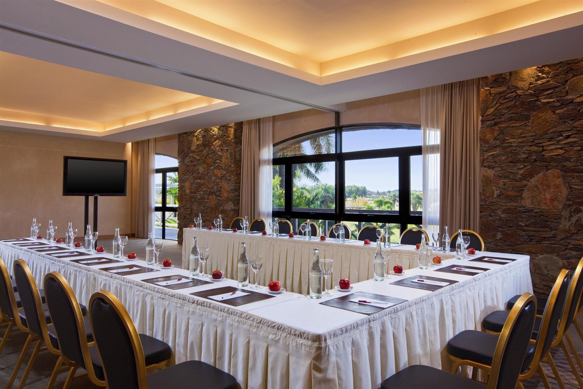 Sheraton Colonia Golf&Spa Resort Colonia del Sacramento Zewnętrze zdjęcie Meeting room