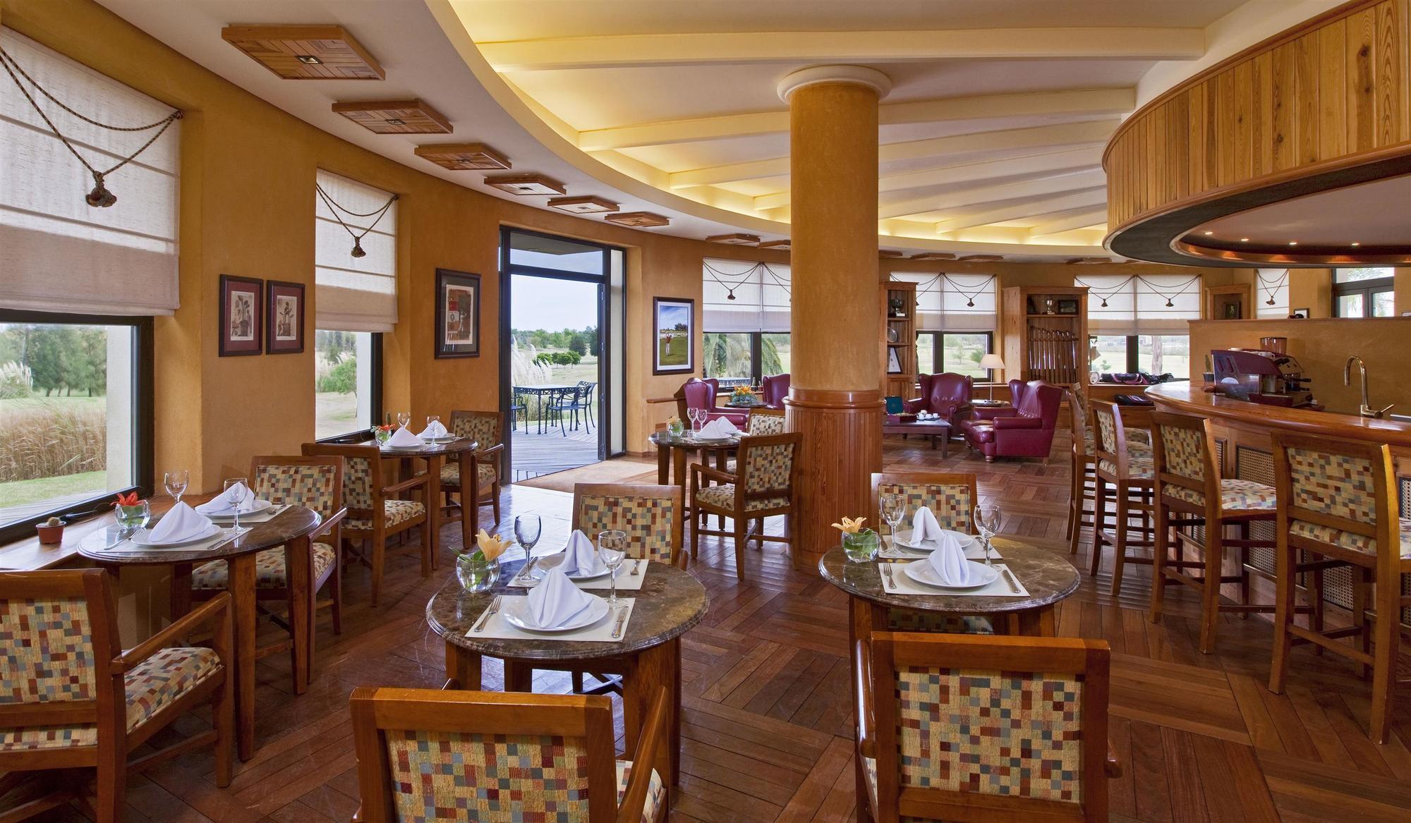 Sheraton Colonia Golf&Spa Resort Colonia del Sacramento Zewnętrze zdjęcie Club House